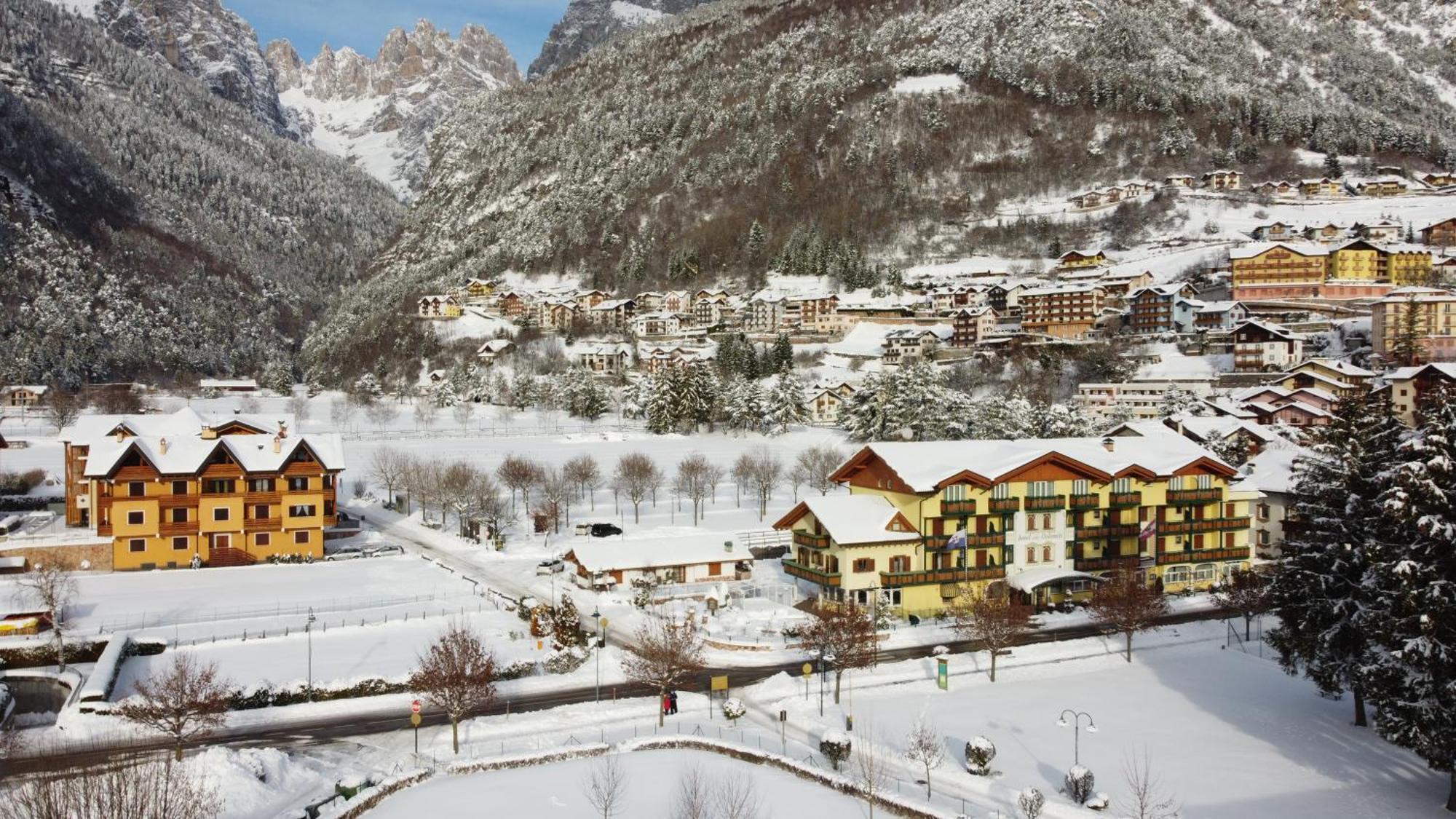 Chalet Al Lago Molveno Exteriör bild