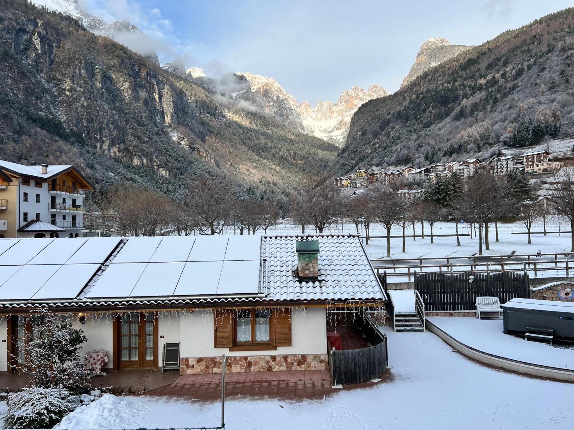 Chalet Al Lago Molveno Exteriör bild